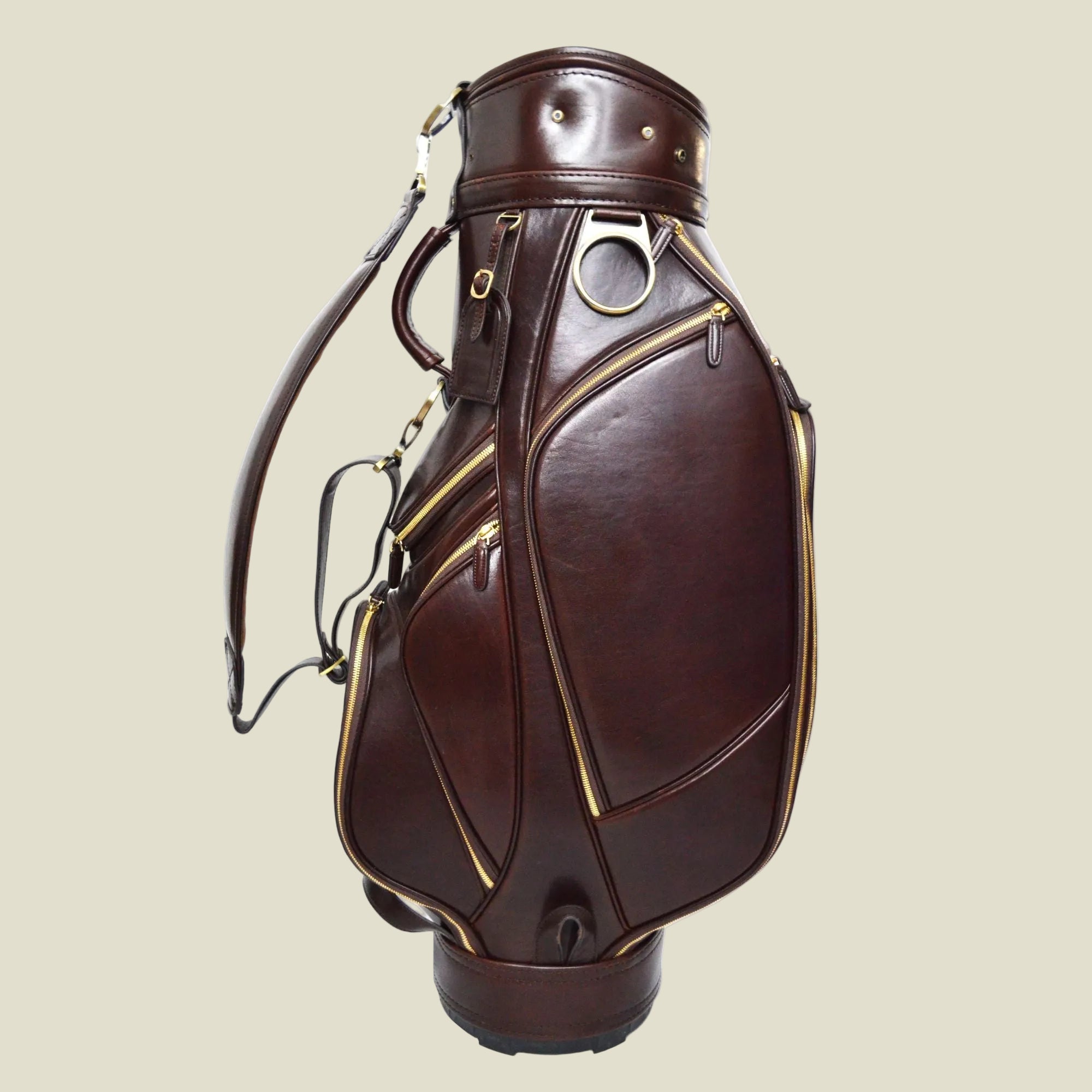 Limited Edition Italian Leather Golf Bag – Multifunctional Design with Built-In Compartments